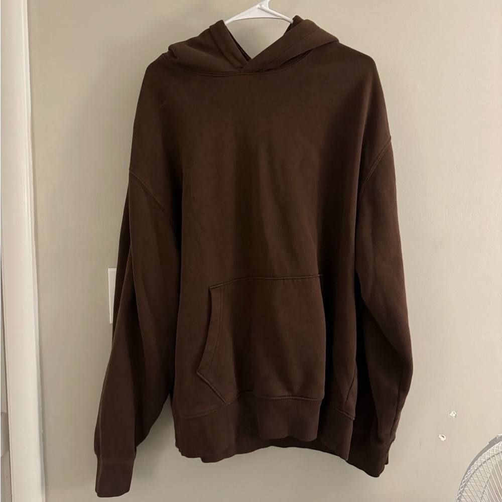 Oversized brown hoodie